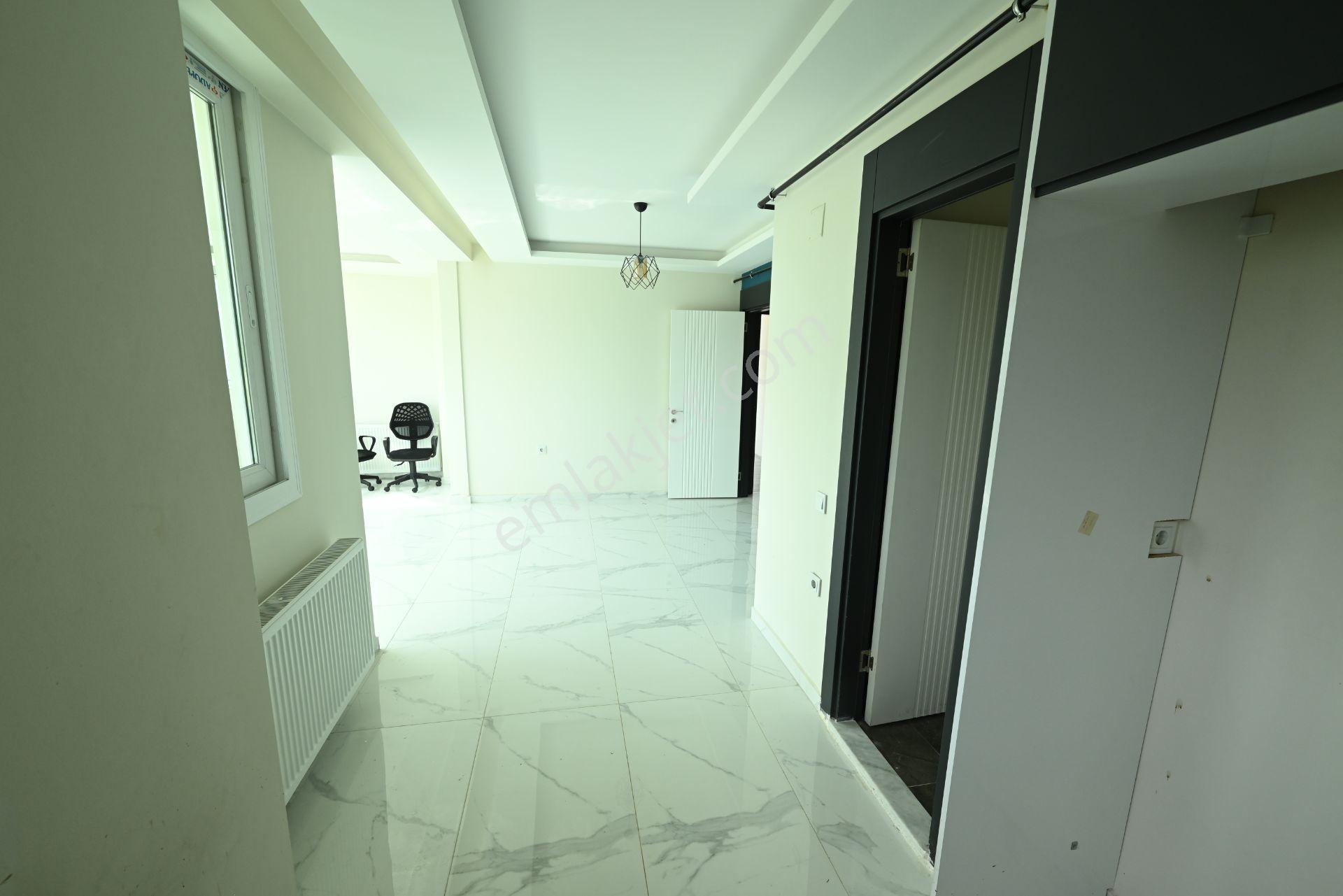 Üstünkent'ten Çiftlikköy'de Üniversite Hastane Yanı Kiralık 3+1 - Görsel 15