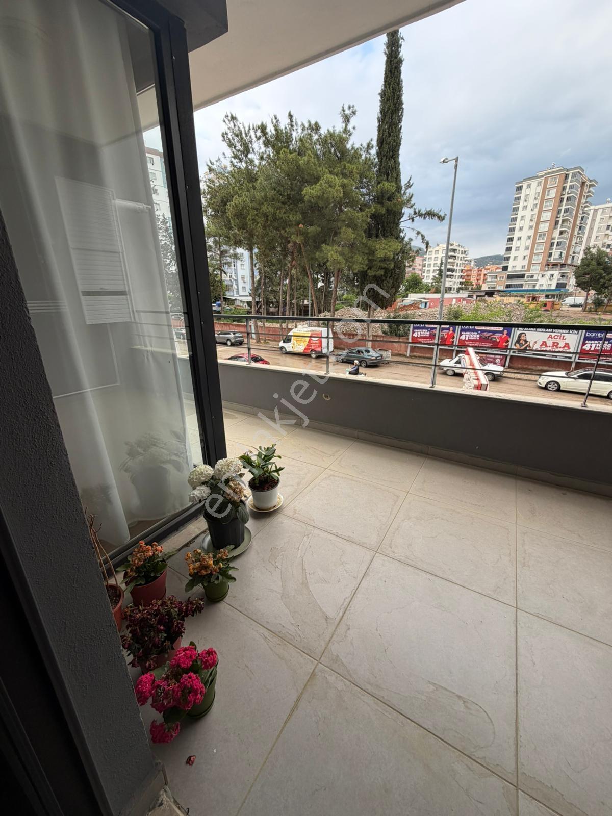 Kozan Gayrimenkulden Göçyolu Acil Satlık Modern 4+1 Daire - Görsel 22