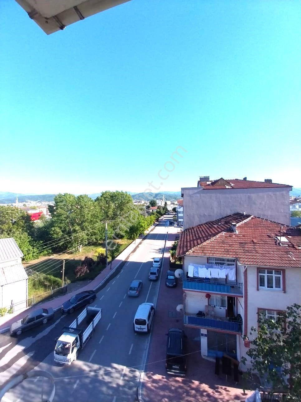 Kocaeli Gölcük Çiftlik Mahallesi Kiralık 3+1 Daire - Görsel 2