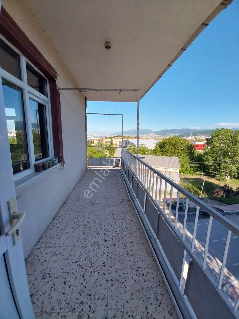 Kocaeli Gölcük Çiftlik Mahallesi Kiralık 3+1 Daire - Görsel 4