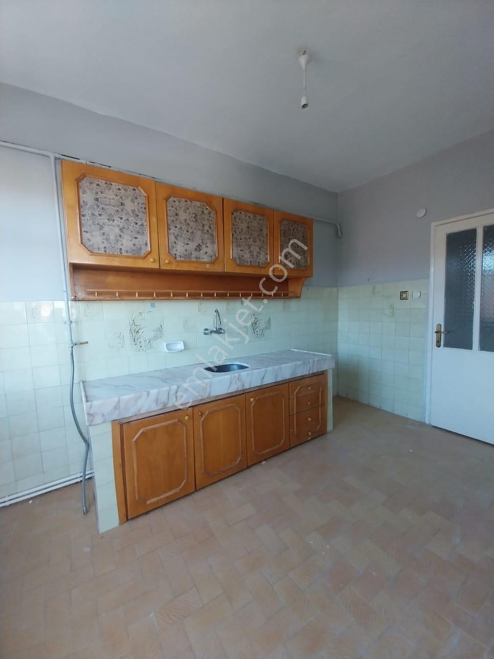 Kocaeli Gölcük Çiftlik Mahallesi Kiralık 3+1 Daire - Görsel 6