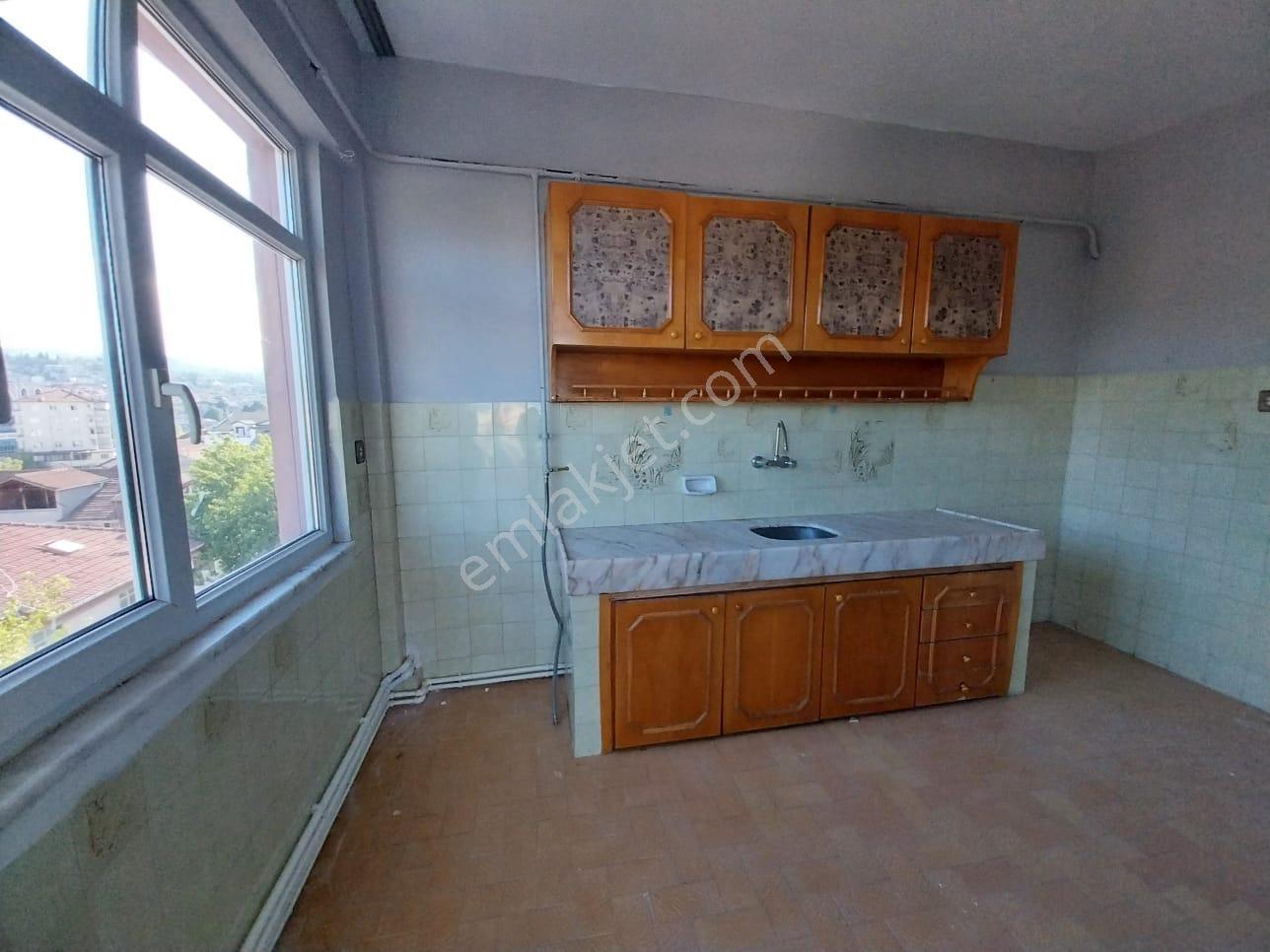 Kocaeli Gölcük Çiftlik Mahallesi Kiralık 3+1 Daire - Görsel 5