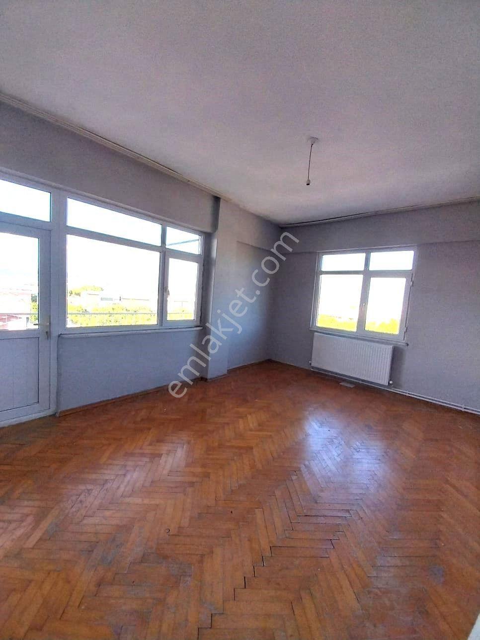Kocaeli Gölcük Çiftlik Mahallesi Kiralık 3+1 Daire - Görsel 8