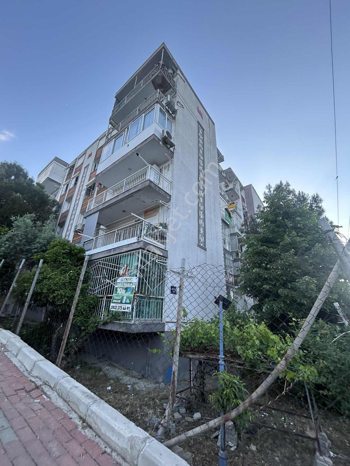 Aykaçlıdan Karabağlarda Site İçi Asansörlü 3+1 Satılık Daire - Görsel 11