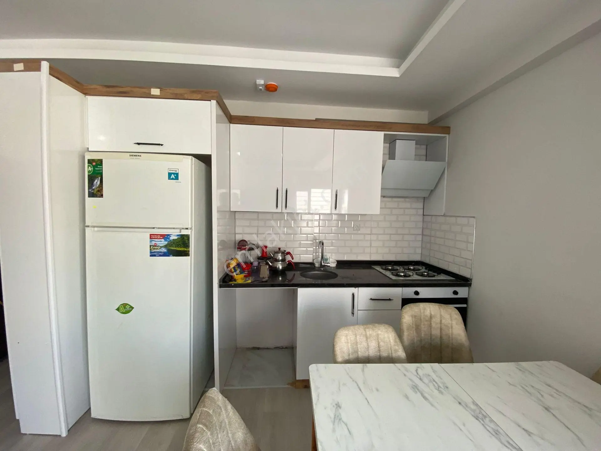 Kızkalesi Merkezde Satılık 1+1 Eşyalı Daire - Görsel 16