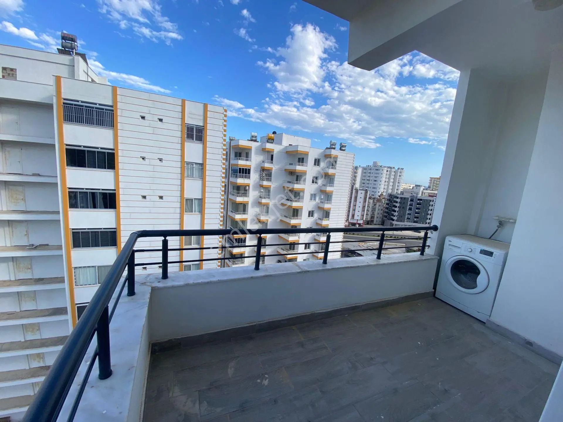 Kızkalesi Merkezde Satılık 1+1 Eşyalı Daire - Görsel 13