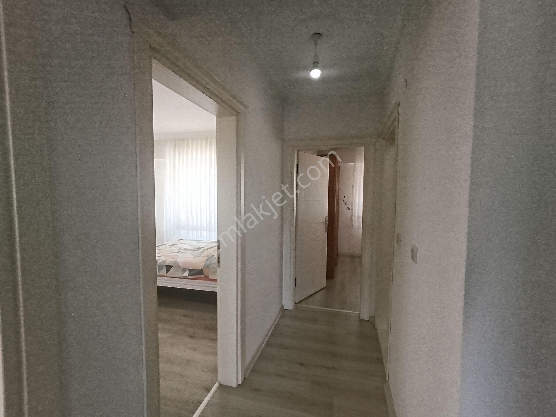 Yomra Sancak Mahallesi'nde Ana Yola Çok Yakın Deniz Manzaralı Site İçerisinde Satılık 3+1 Daire - Görsel 14