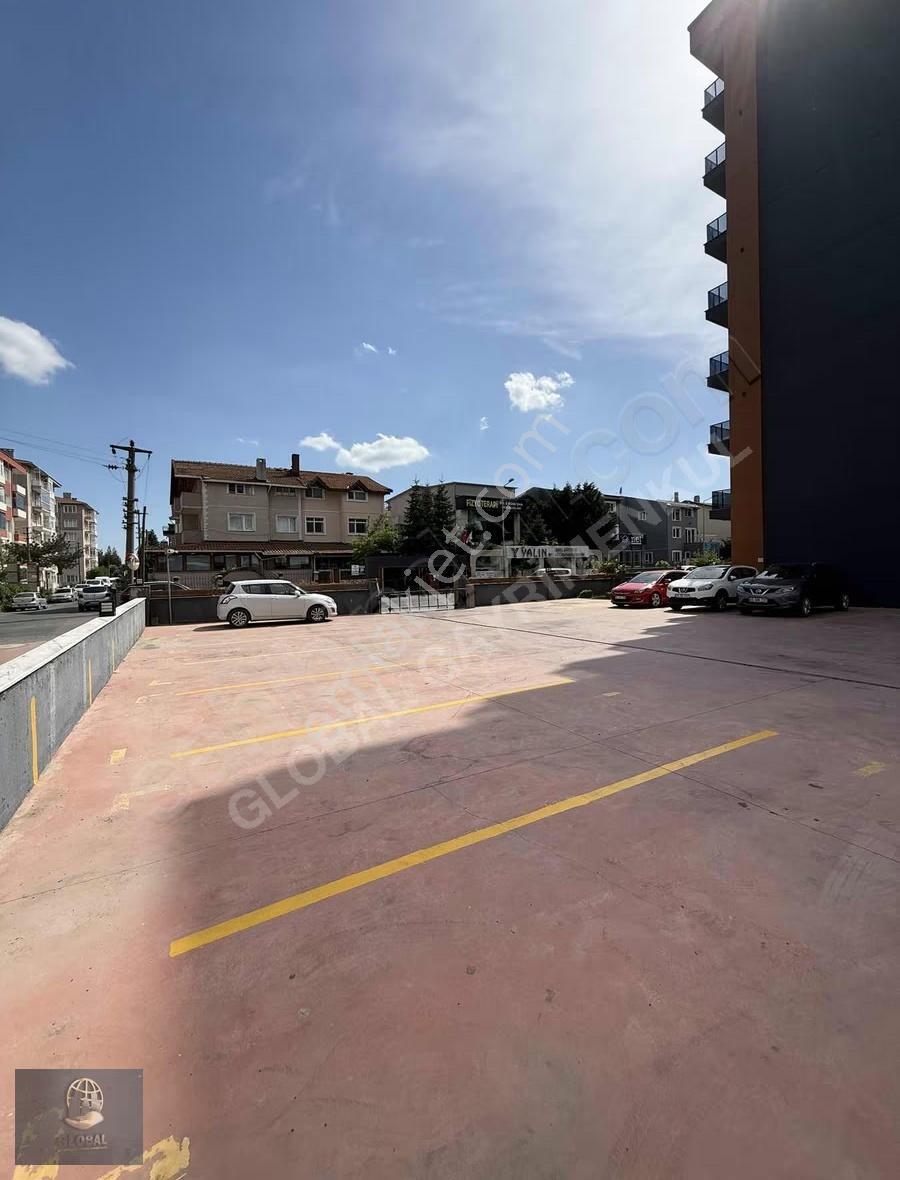 Merkezi Konumda Lüx Site İçi Ful Eşyali 1+1 Havuz Cephe Arakat - Görsel 4