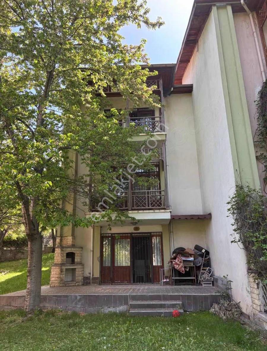 Çayyolu Bilfen Koleji Yanı Prestijli Konumda Satılık Köşe Villa - Görsel 31