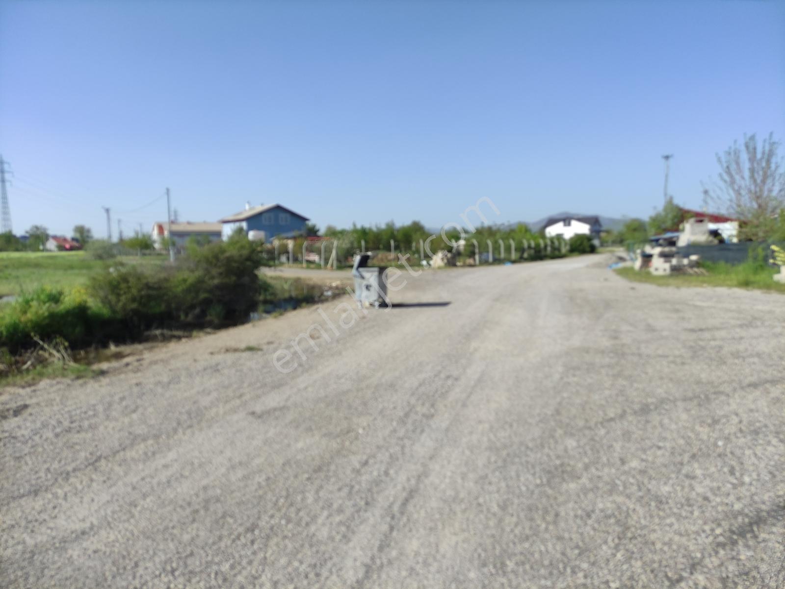 Özpınar,dan Shell Arkası . Üç Kat % 30 İmarlı Köşe Arsa 557 M2 - Görsel 9