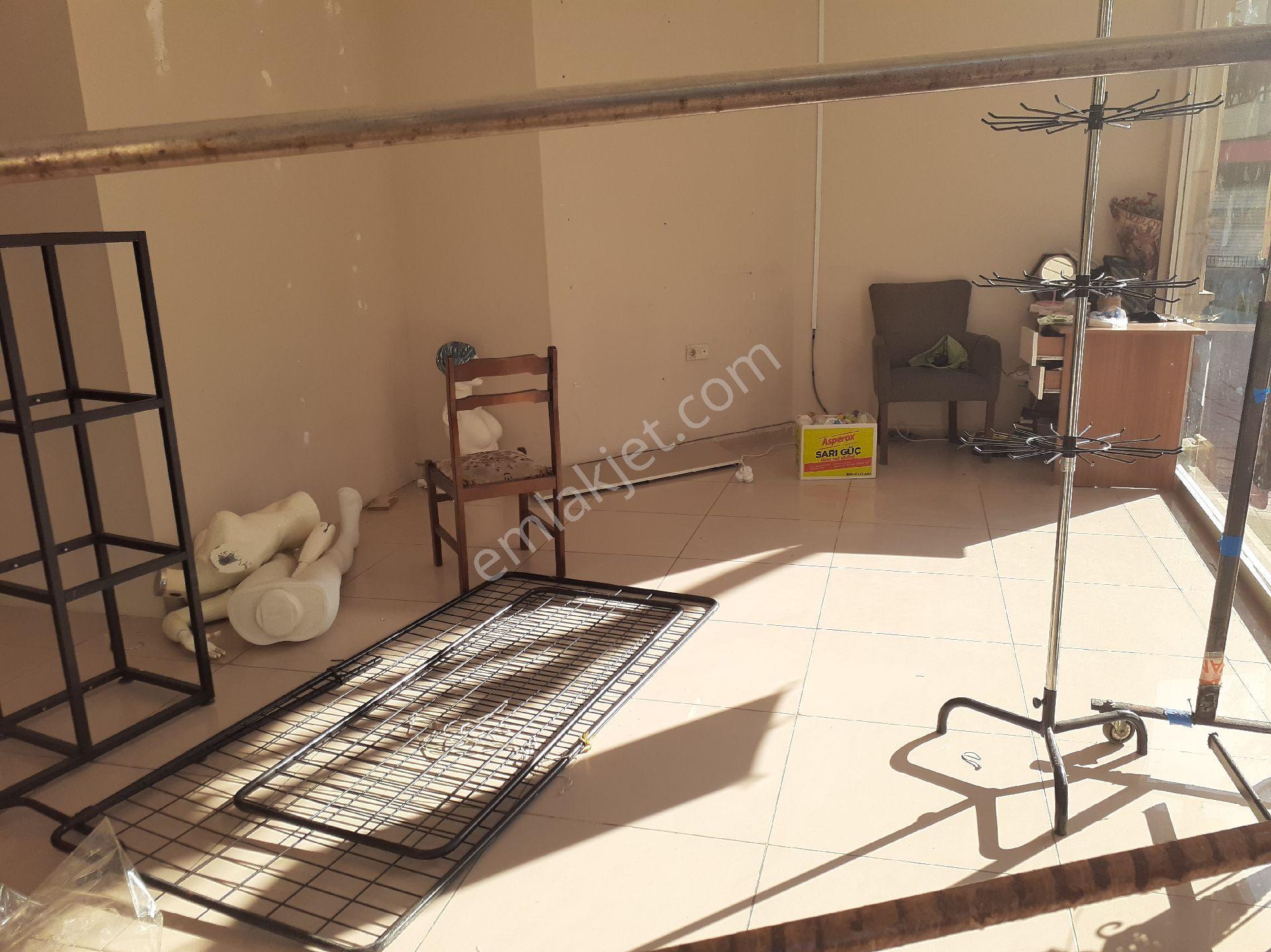 Fati. Kocamustafapasa Sümbülefendi De Kiralı. Depolu Dükkan B - Görsel 30