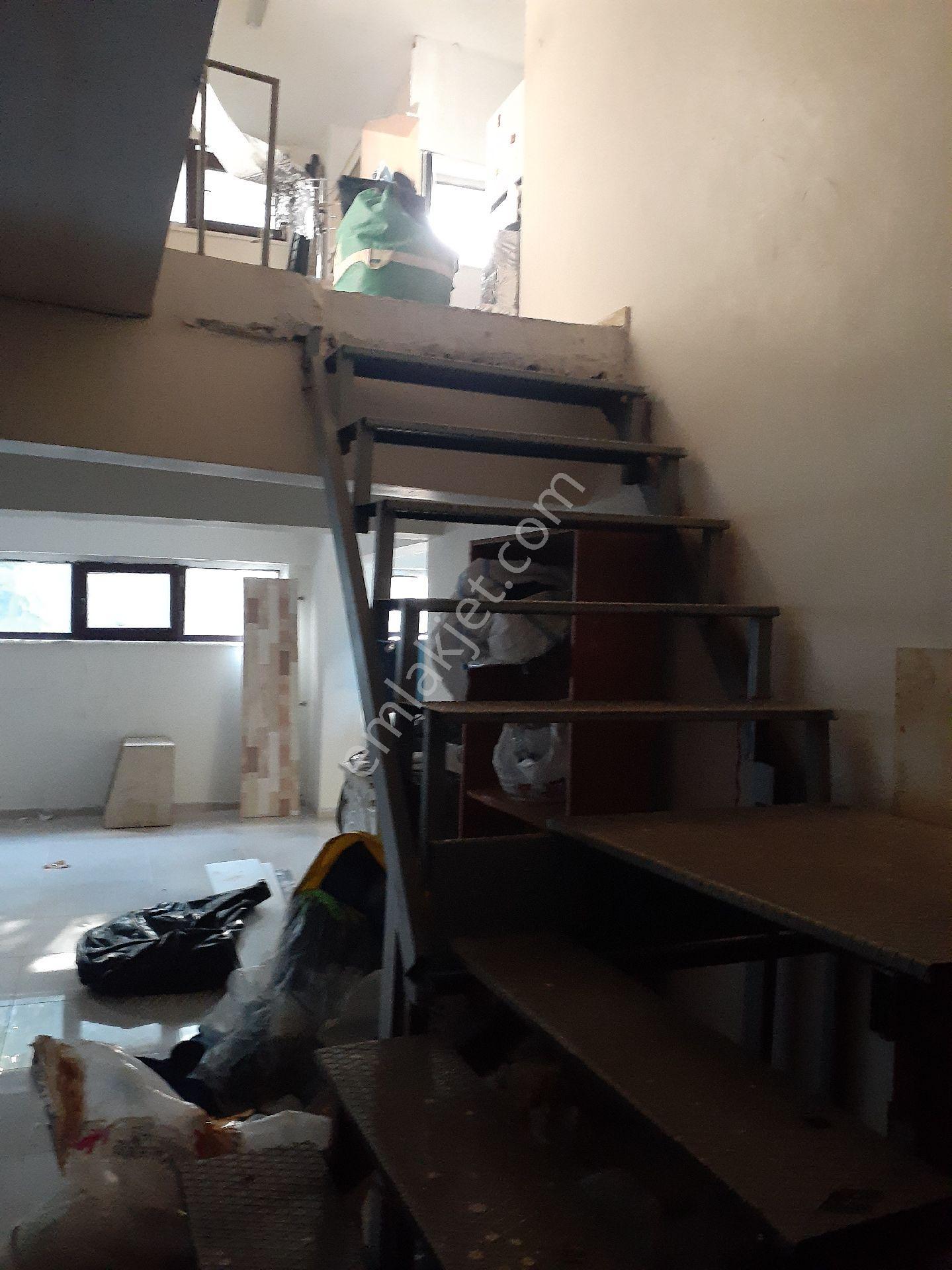 Fati. Kocamustafapasa Sümbülefendi De Kiralı. Depolu Dükkan B - Görsel 12