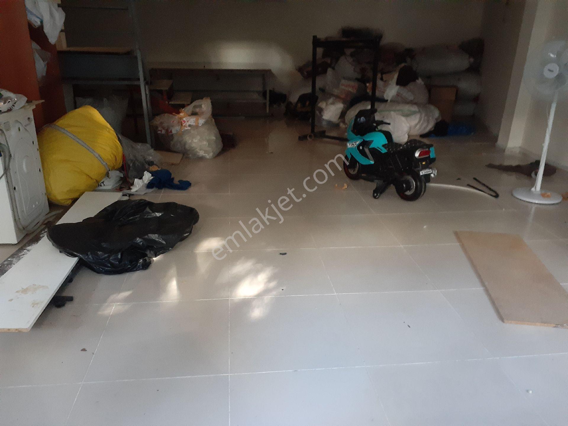 Fati. Kocamustafapasa Sümbülefendi De Kiralı. Depolu Dükkan B - Görsel 10