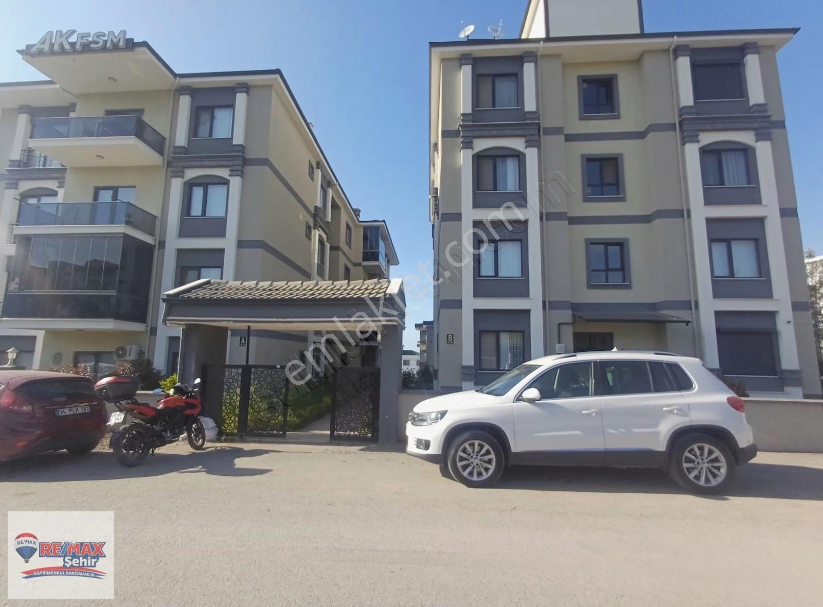Yalova Çiftlikköy Mehmet Akif Ersoy Mah. Satılık Lüks 3+1 Daire - Görsel 27