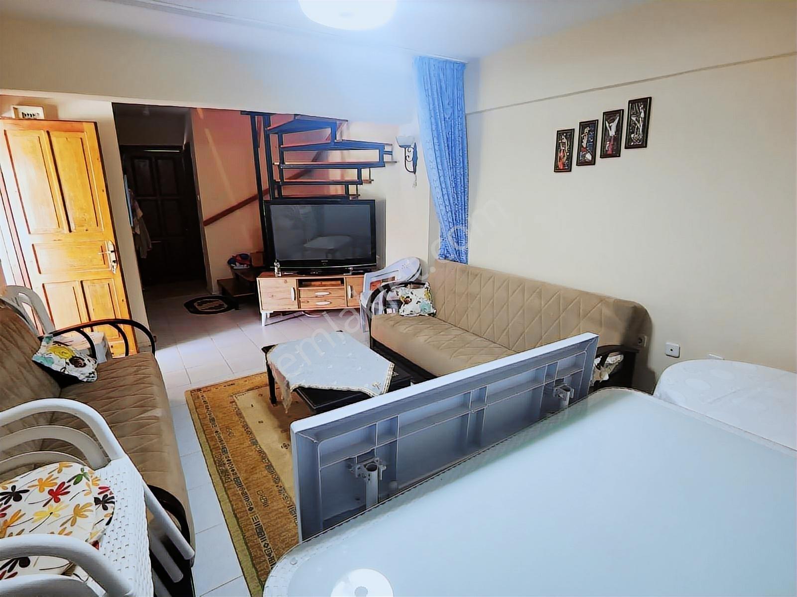 Dikili Bankacılar Sitesi Plaja 250m Kiralık 2+1 Dublex - Görsel 13