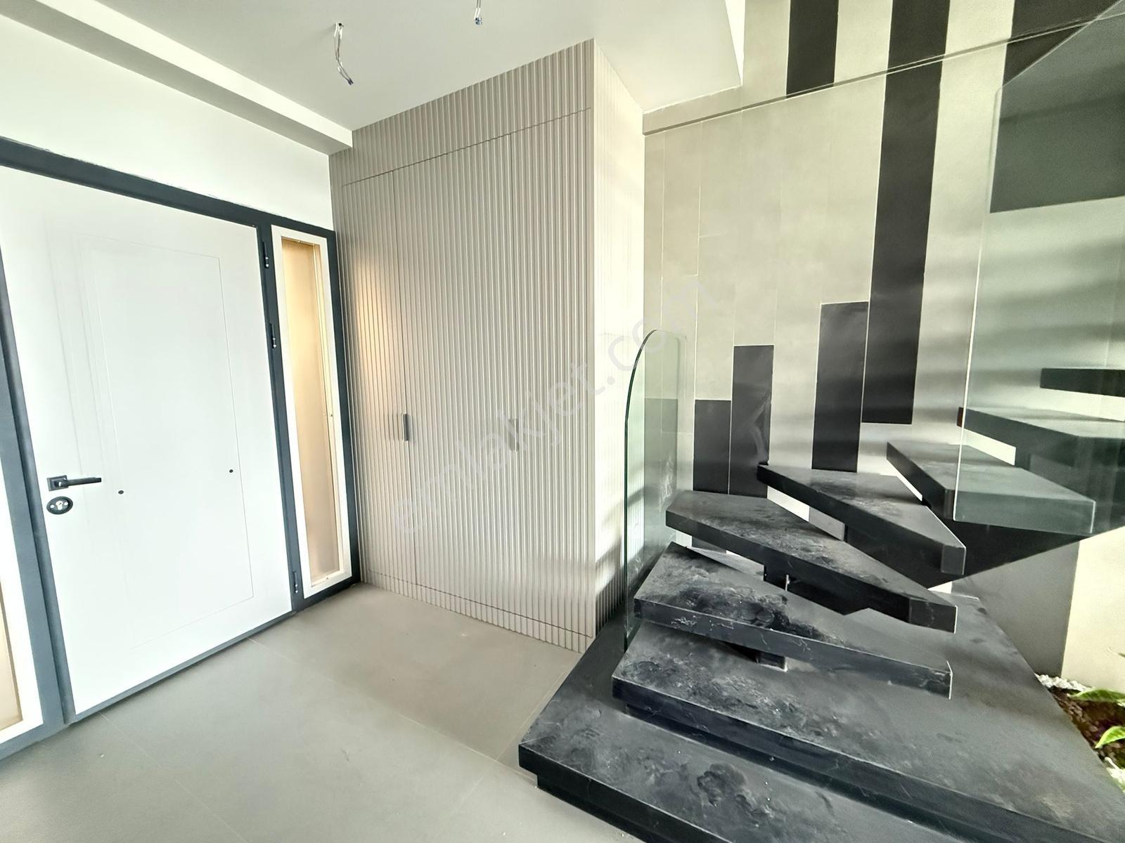 Profasor *dan Demirci *de 4+1 Satılık Villa Eşne - Görsel 12