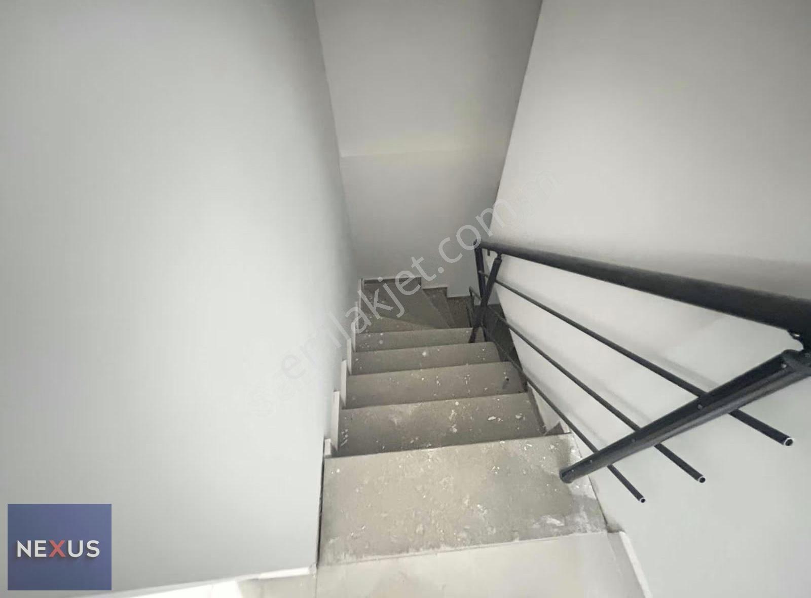 Sancaktepe'de Meroya Yakın Kapalı Mutfak 2+1 Ters Dubleks Daire - Görsel 8