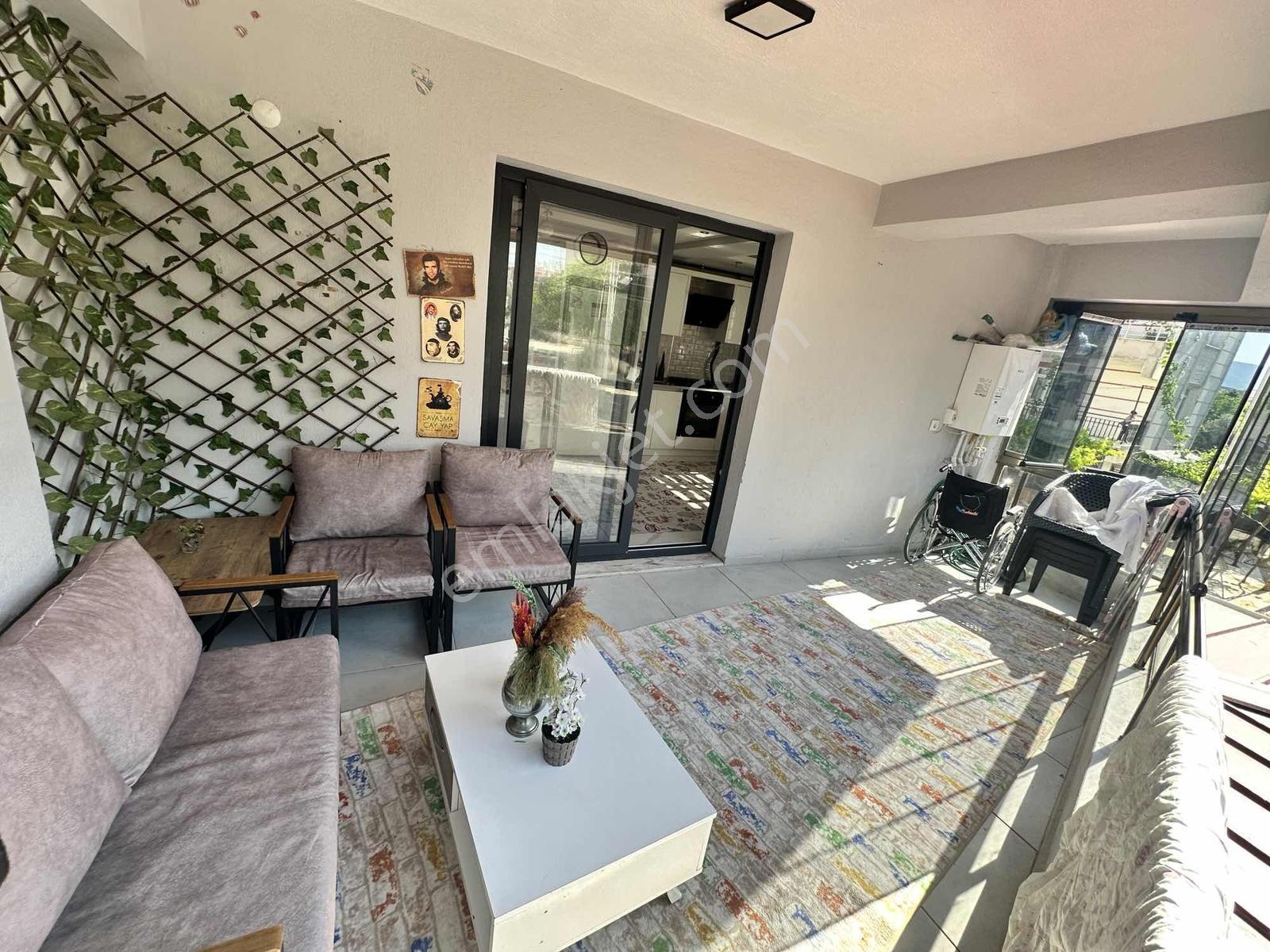 Torbalıda Geniş Balkonlu 115 M2 Kullanışlı Daire - Görsel 26