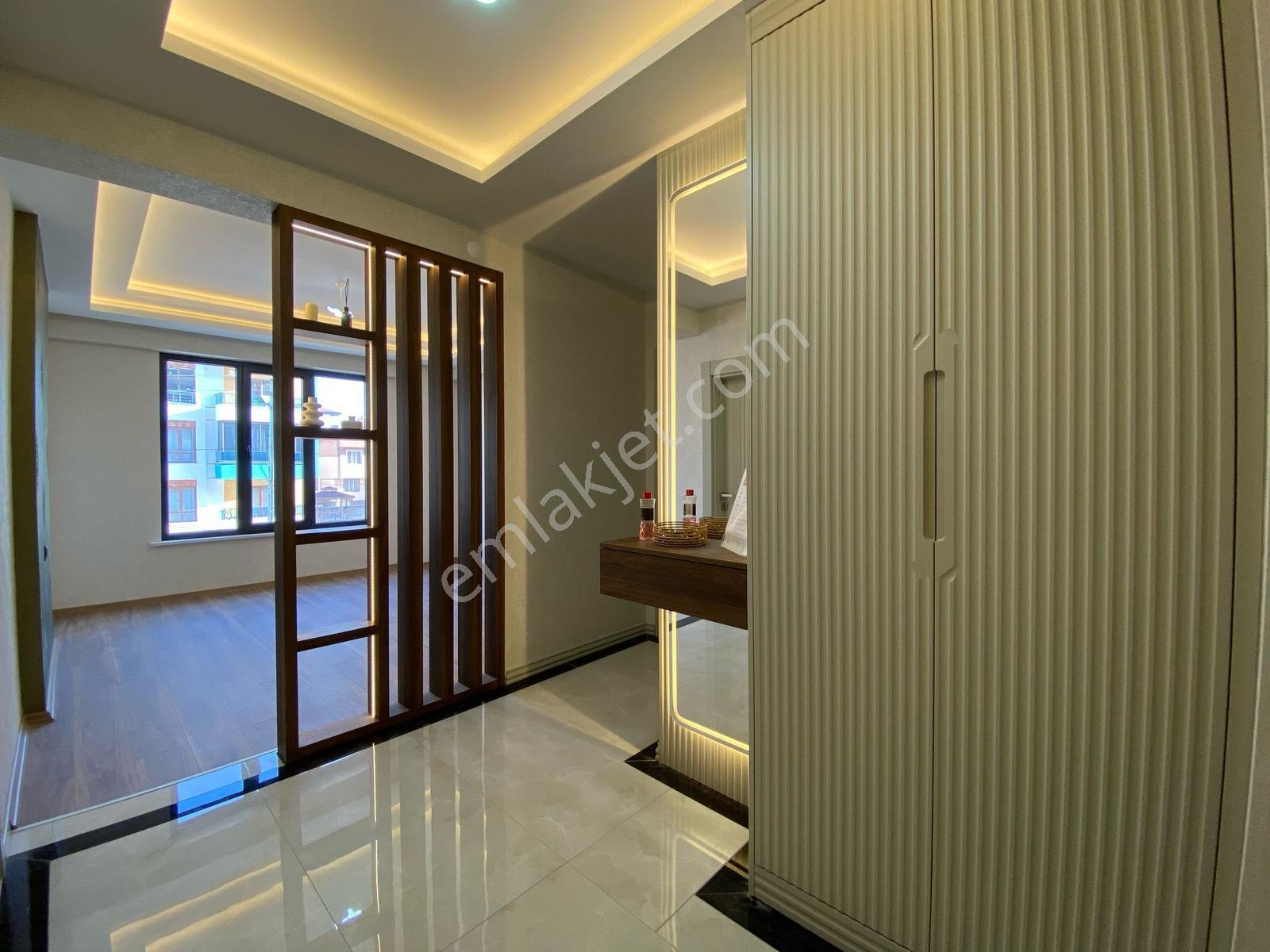 Uluğbey Mh Pera Palace'da Satılık Oturuma Hazır 3+1 Lüks Daire - Görsel 12