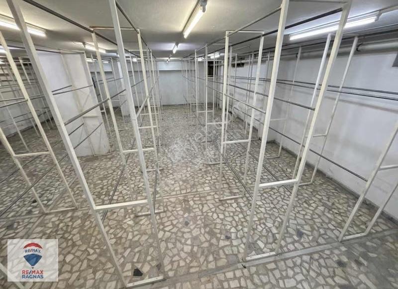Ümraniye Mehmet Akif Mah. Cadde Üzerinde 400 M2 Kiralık Depo - Görsel 18