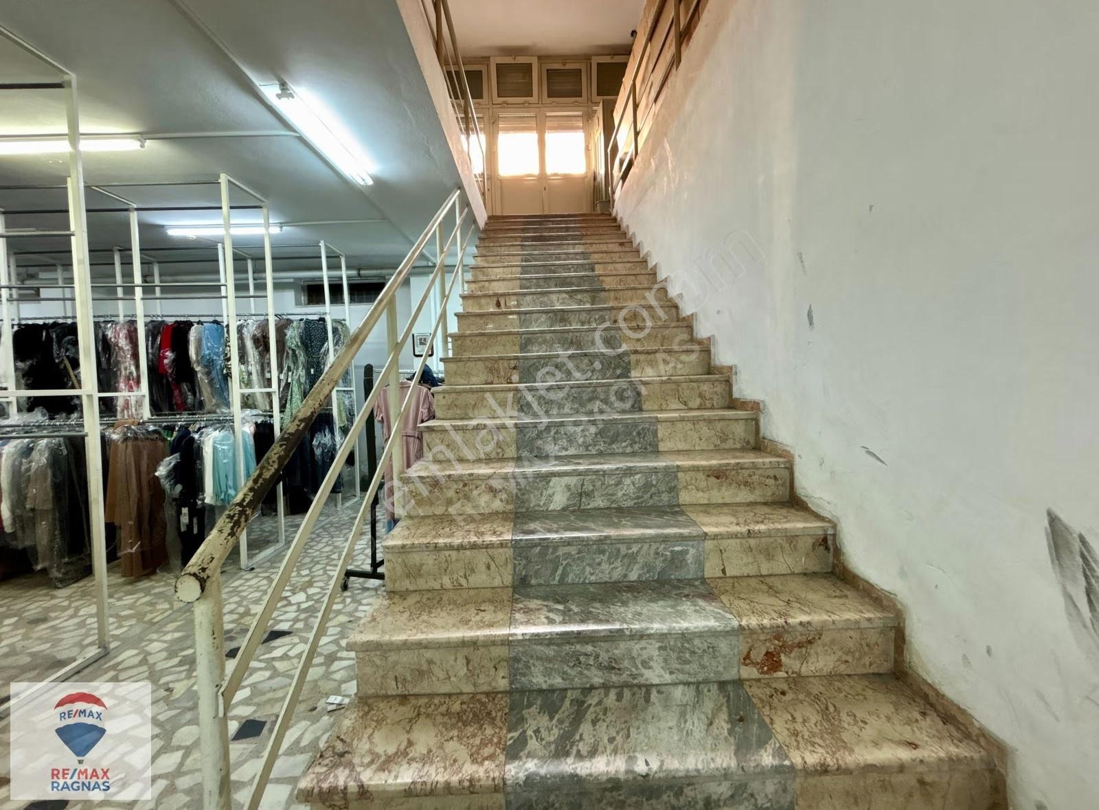 Ümraniye Mehmet Akif Mah. Cadde Üzerinde 400 M2 Kiralık Depo - Görsel 16