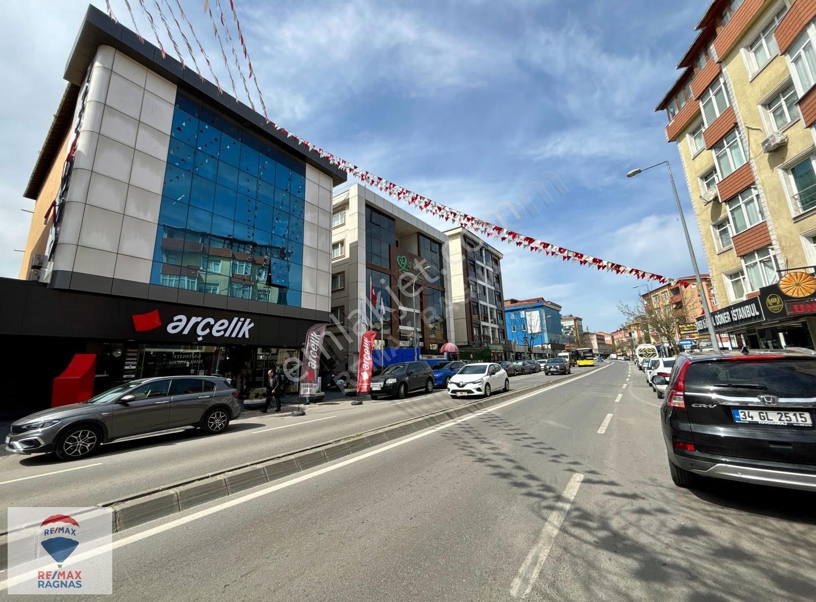 Ümraniye Mehmet Akif Mah. Cadde Üzerinde 400 M2 Kiralık Depo - Görsel 4