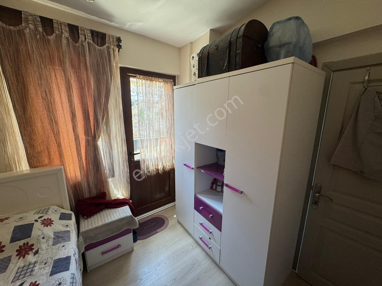 Eskifoça Denizkent Sitesin De Eşyalı Kiralık Villa - Görsel 19