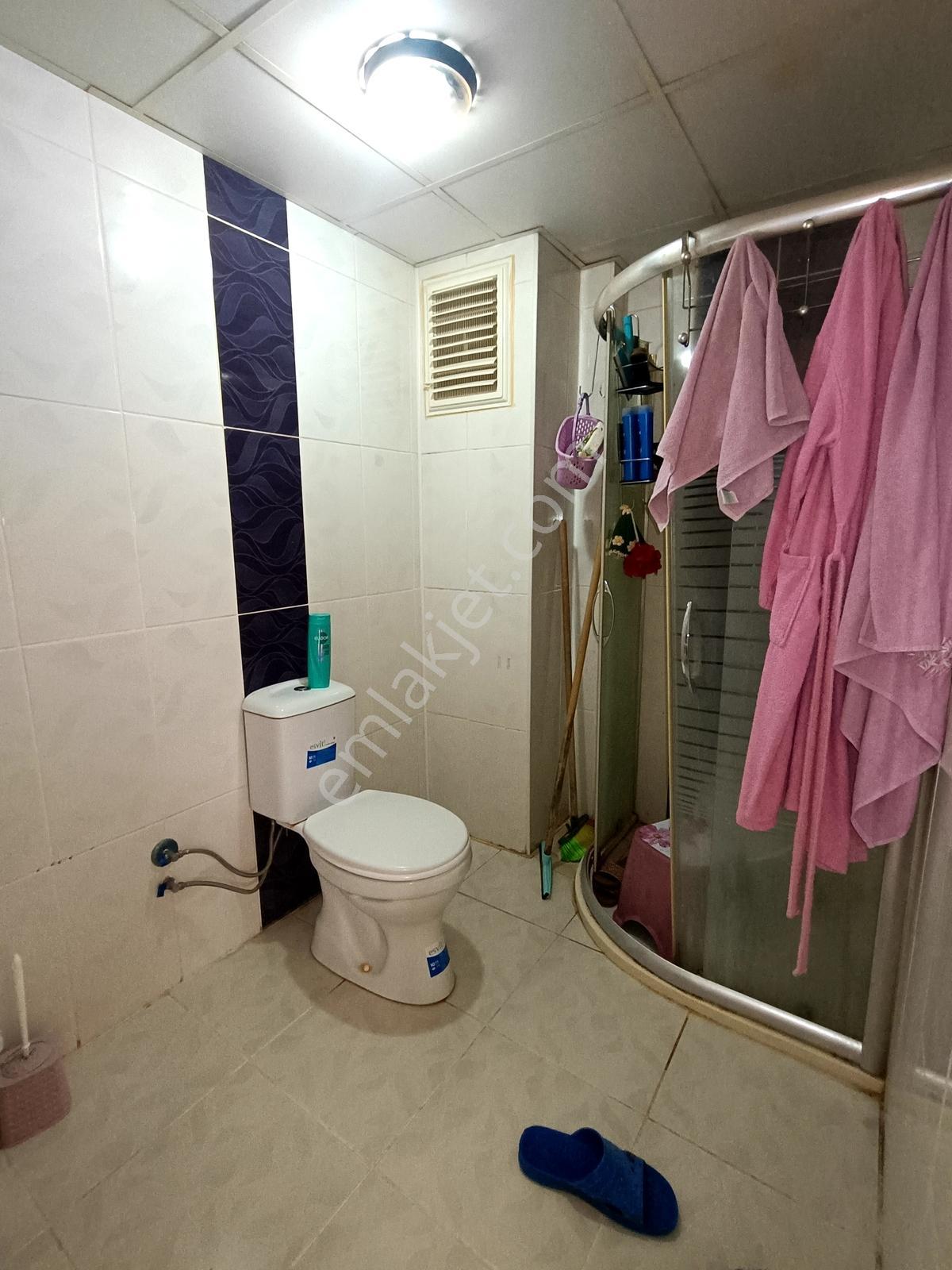 Çamlıca'da Çift Cepheli, Boyalı, Tramvaya Yakın Kiralık 2+1 - Görsel 14