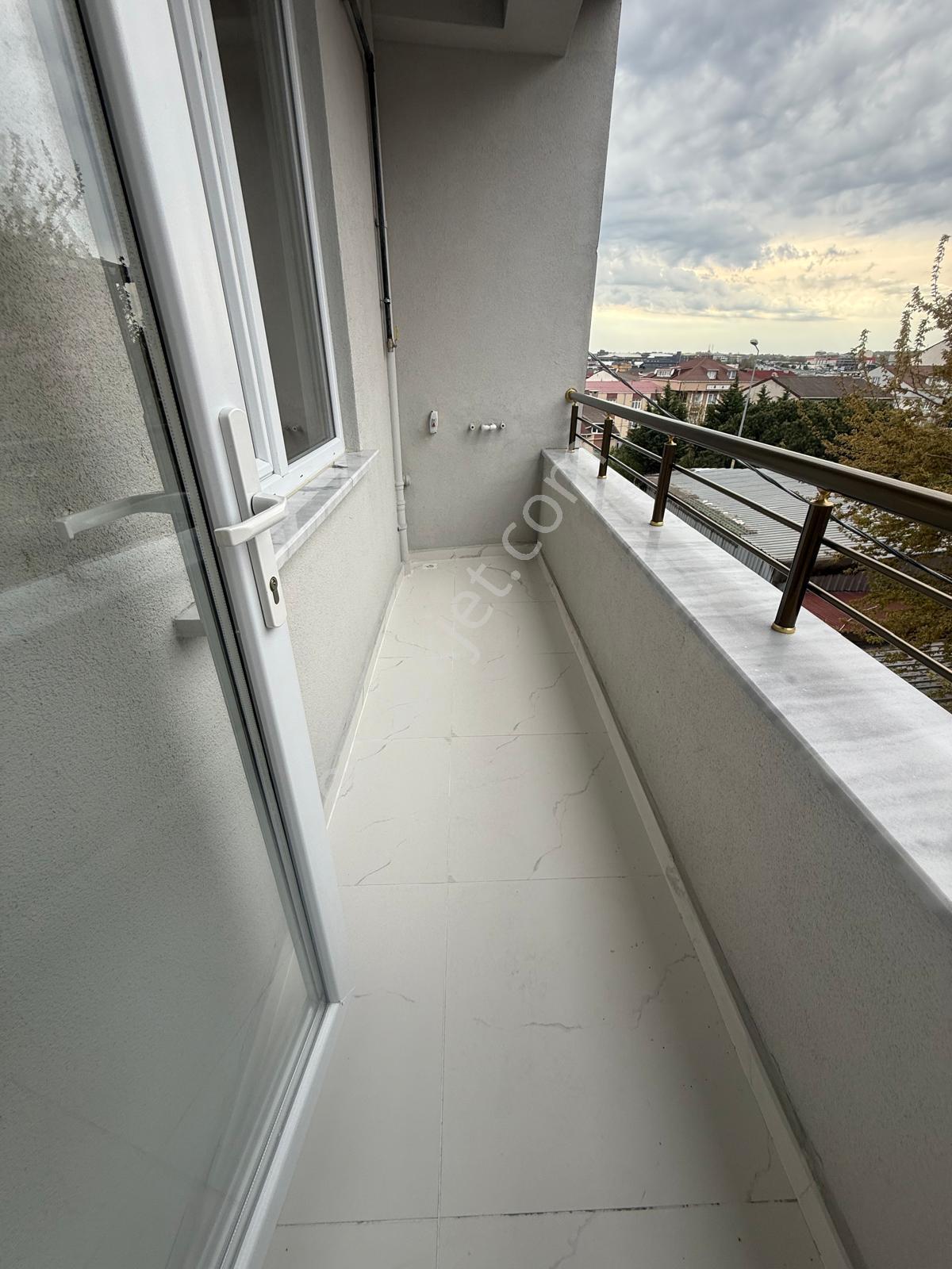 Arnavutköy Taşoluk Karlıbayır Mah. Satılık Sıfır 2+1 90m Ara Kat Daire - Görsel 22