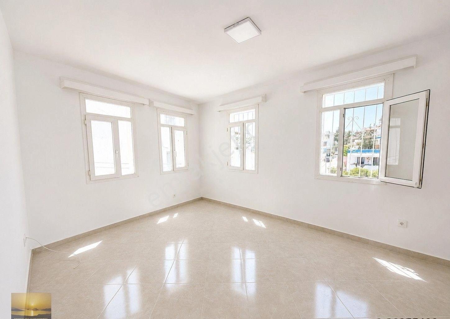 Bodrum Gümbette Satılık Daire Merkezde Köşebaşı Havadar Ev - Görsel 18