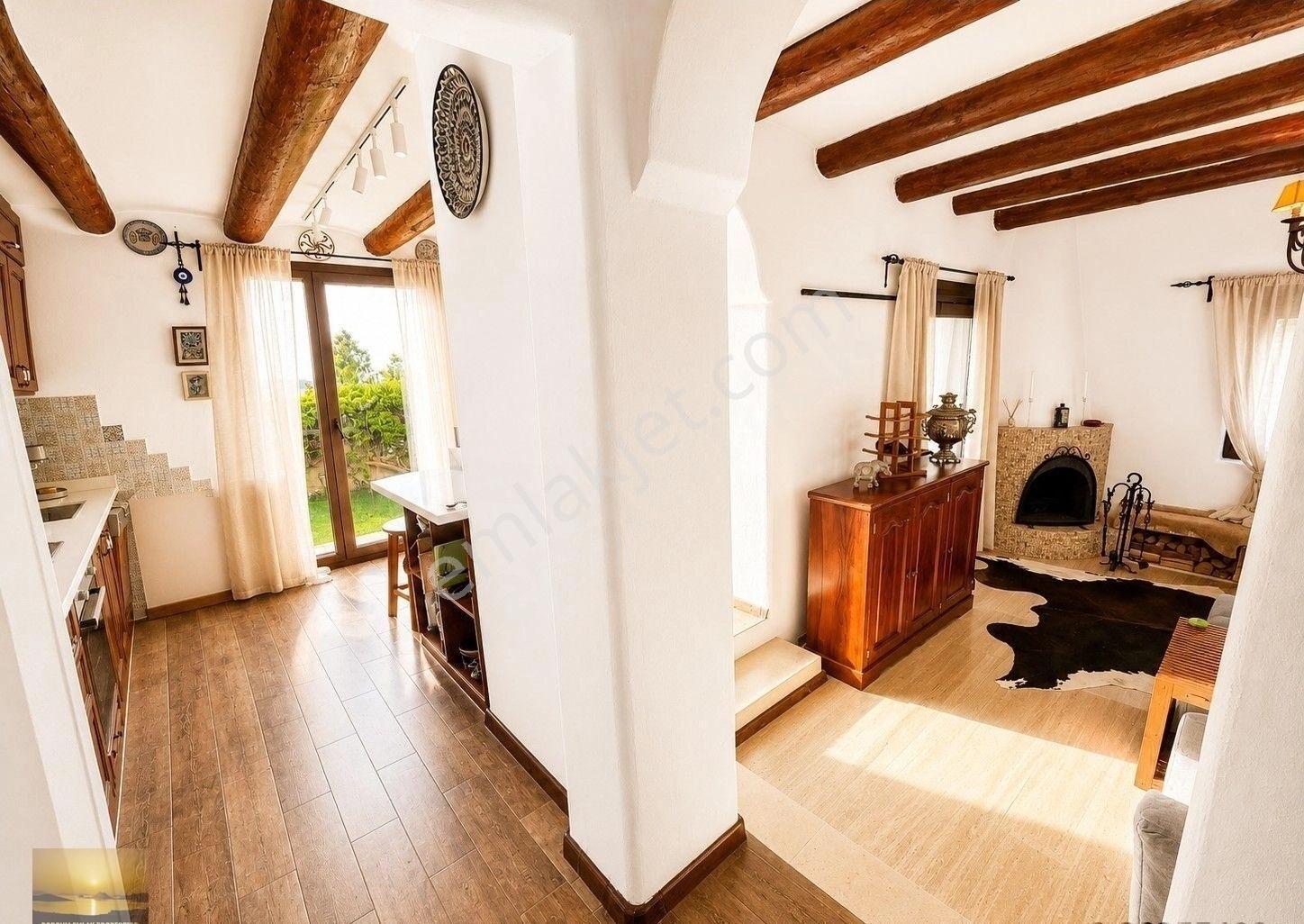 Bodrumda Satılık Villa Muhteşem Deniz Ve Günbatımı Manzaralı Ev - Görsel 21