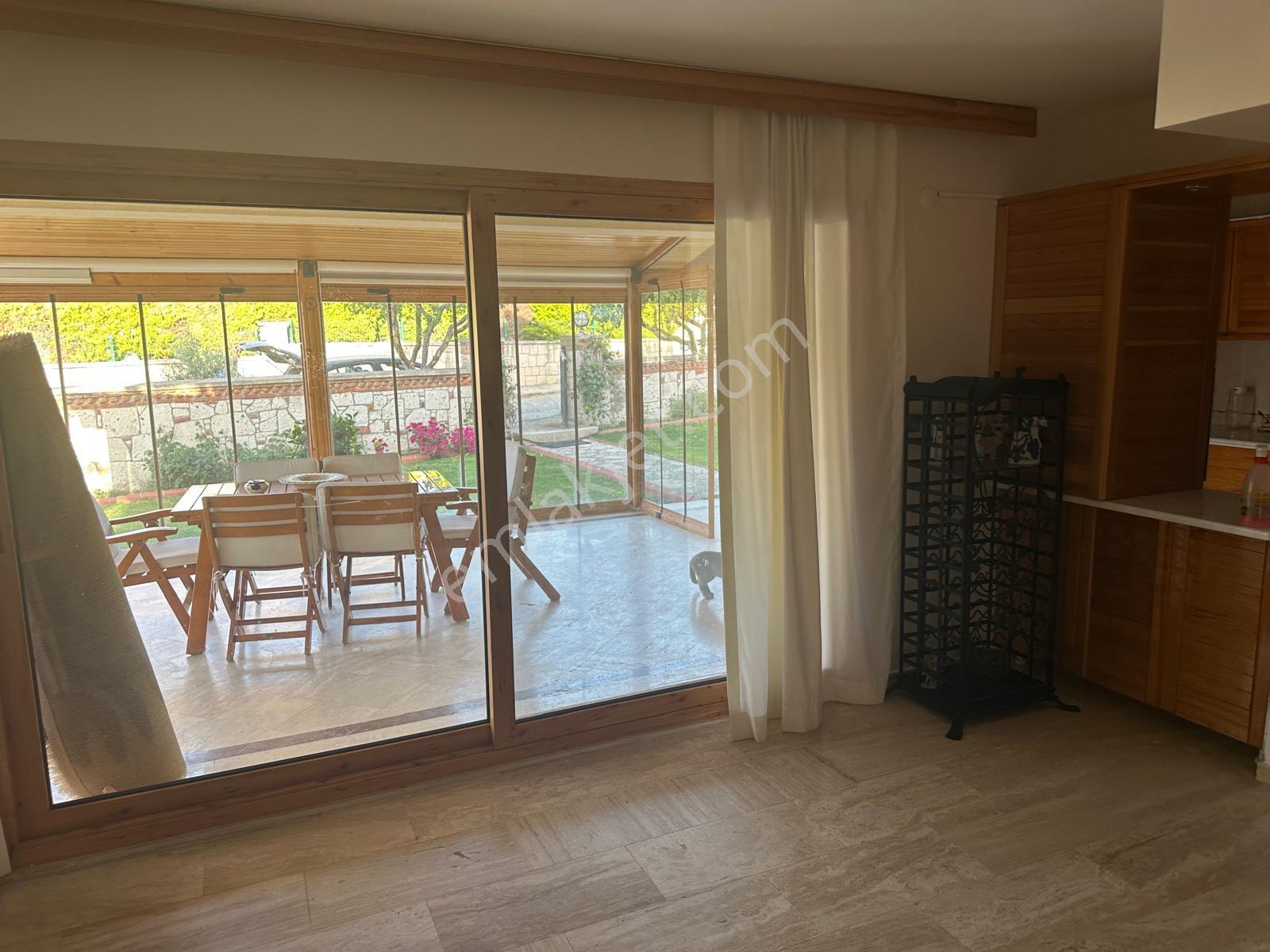 Çeşme Dalyan Marina Ve Sakızlıkoy Plajına Yakın Satılık Villa - Görsel 12