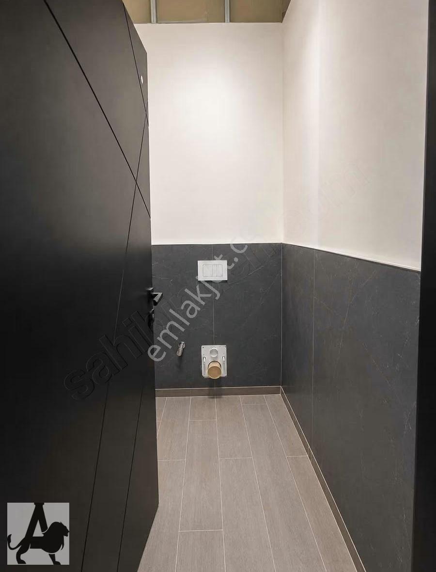 Merkezi Konumda 230m2 Modern Yapılı,her İşe Uygun Kiralık Dükkan - Görsel 9