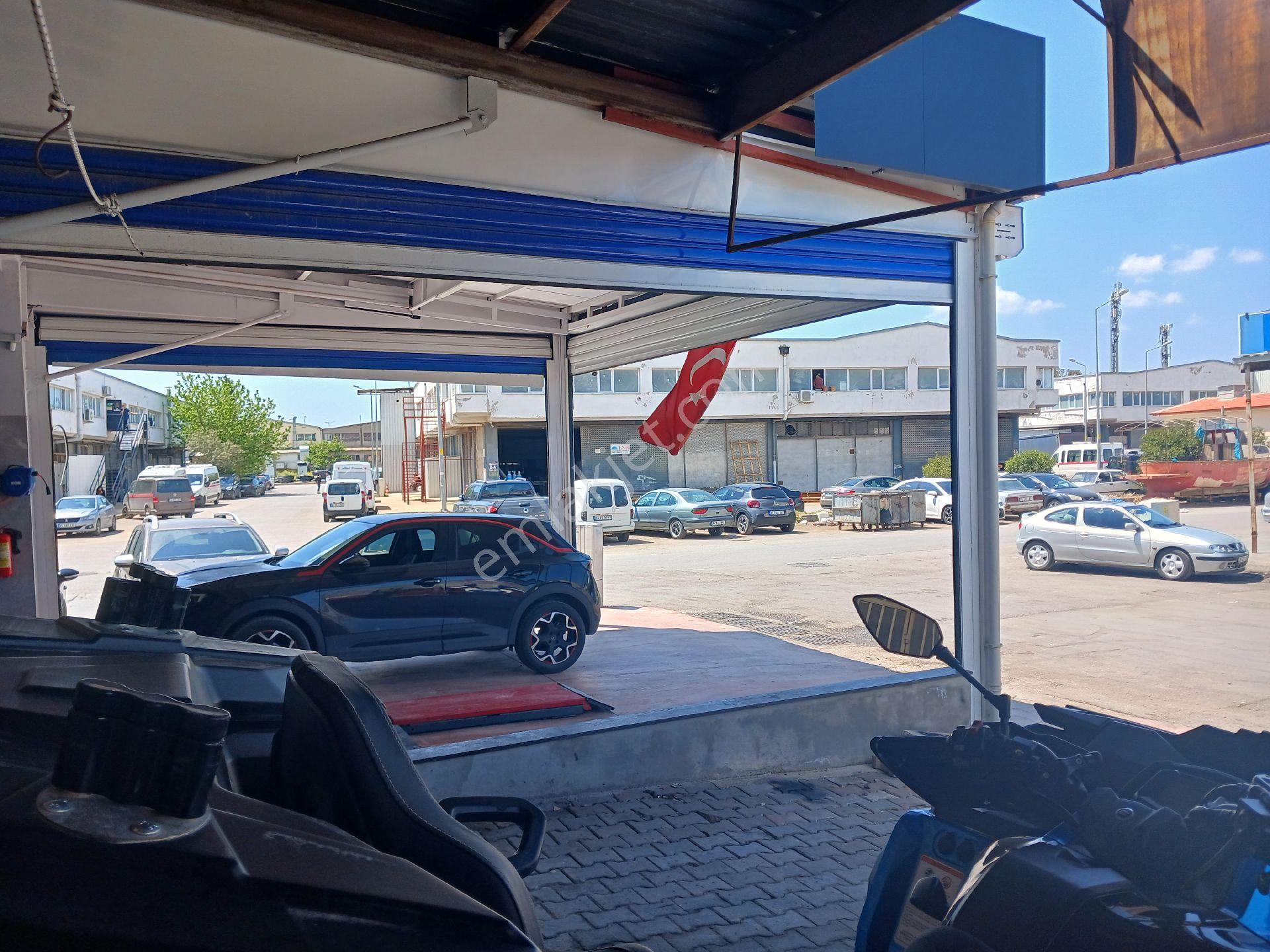 Çiğli Ata Sanayi Sitesi Merkezinde Satılık Batarlı Dükkan - Görsel 3