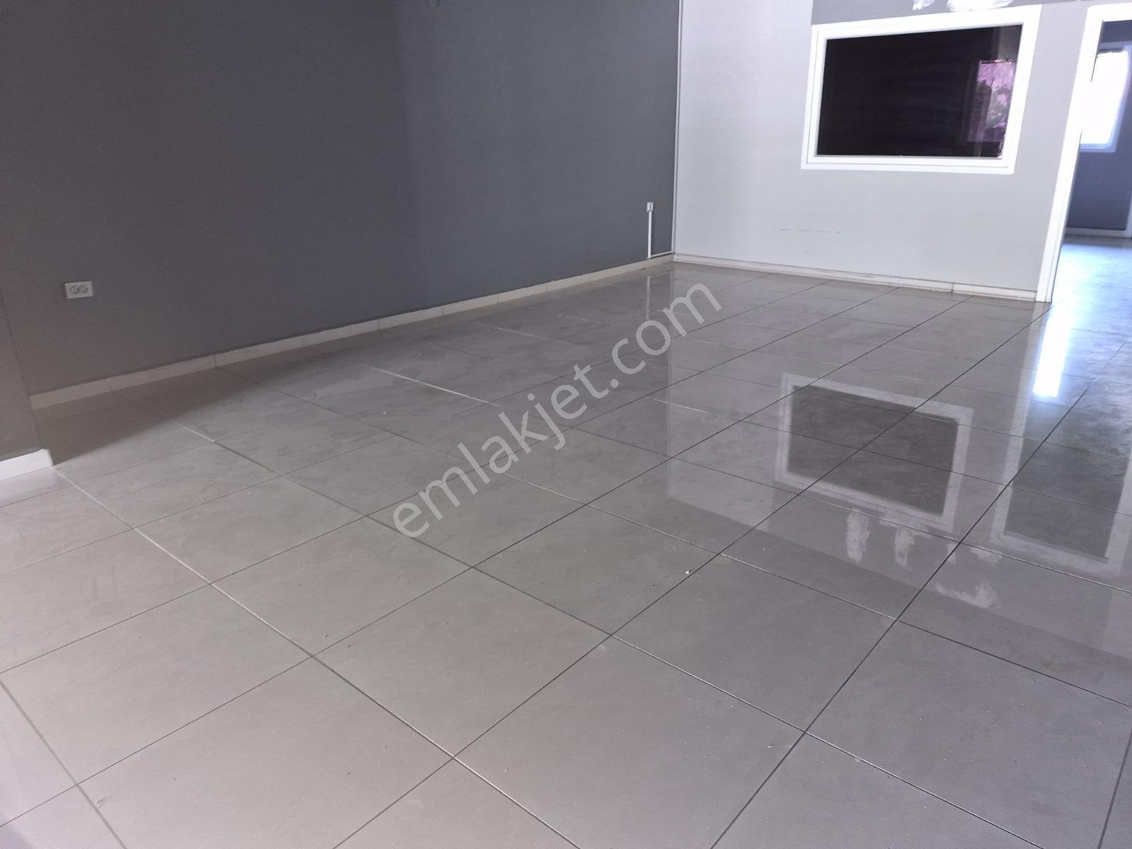 Beylikdüzü Atakent Caddesi Üzerinde 230 M Kiralık Dükkan - Görsel 7