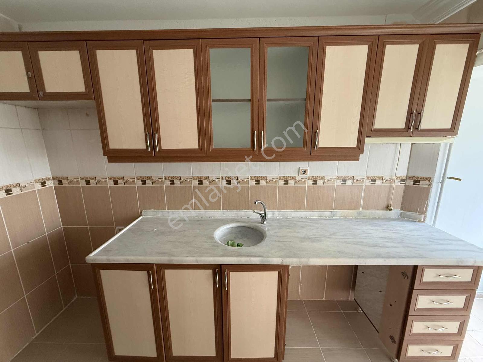 Bağımsız Kiralık Boyalı 2+1 Yüksek Masrafsız Daire - Görsel 12