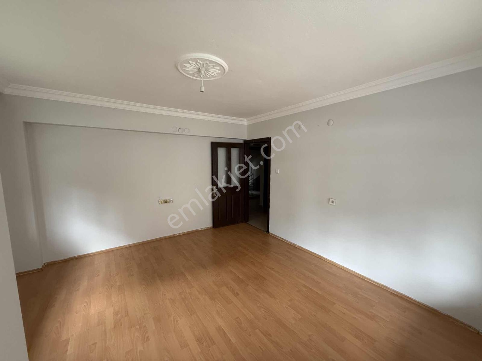Bağımsız Kiralık Boyalı 2+1 Yüksek Masrafsız Daire - Görsel 14