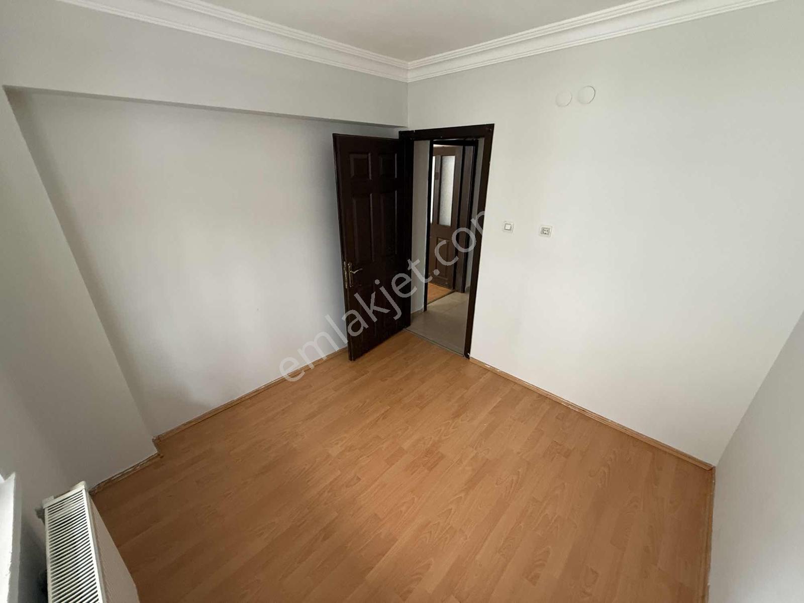 Bağımsız Kiralık Boyalı 2+1 Yüksek Masrafsız Daire - Görsel 10