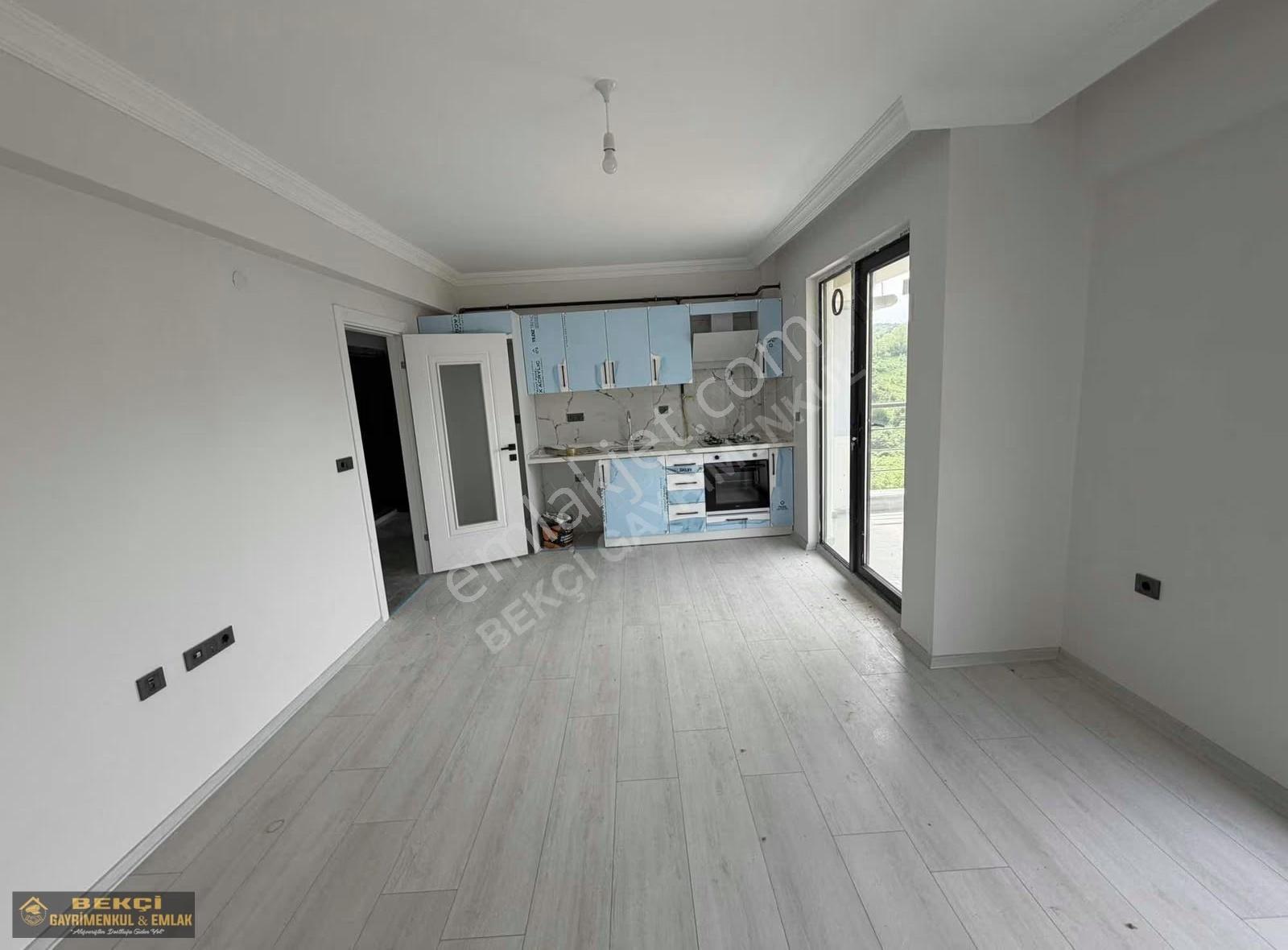 Esentepe Mah. 2+1 Eşyasız Kiralık Daire - Görsel 5