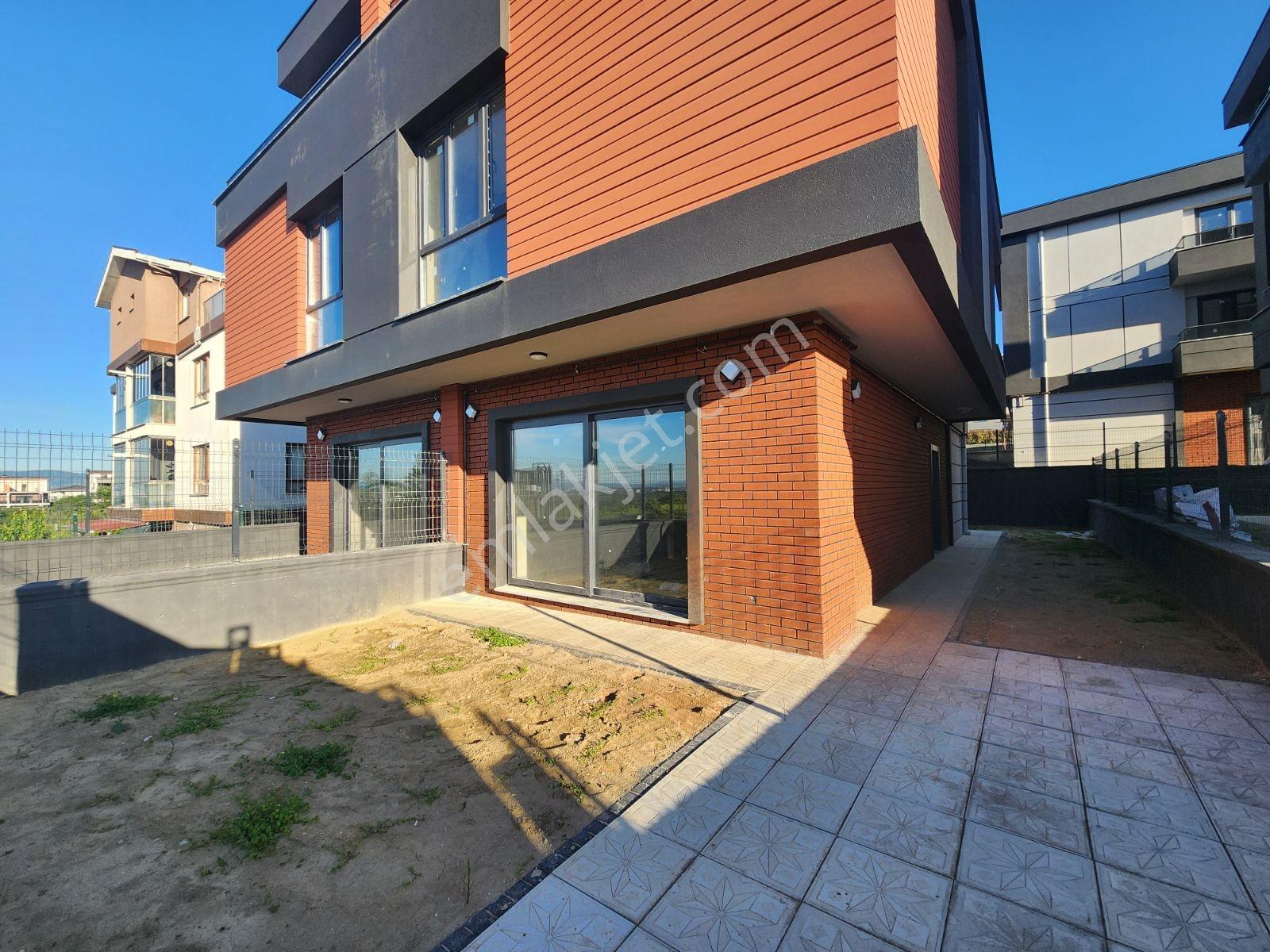 Panoramik Manzaralı, Takasa Açık 4+1 Harika Villa - Görsel 37