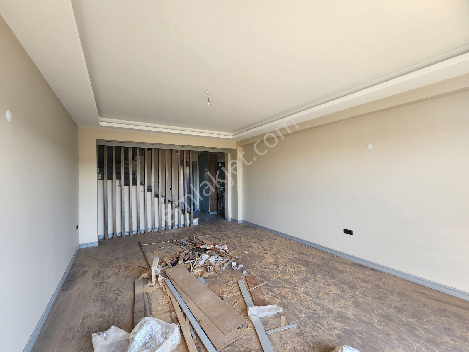 Panoramik Manzaralı, Takasa Açık 4+1 Harika Villa - Görsel 27