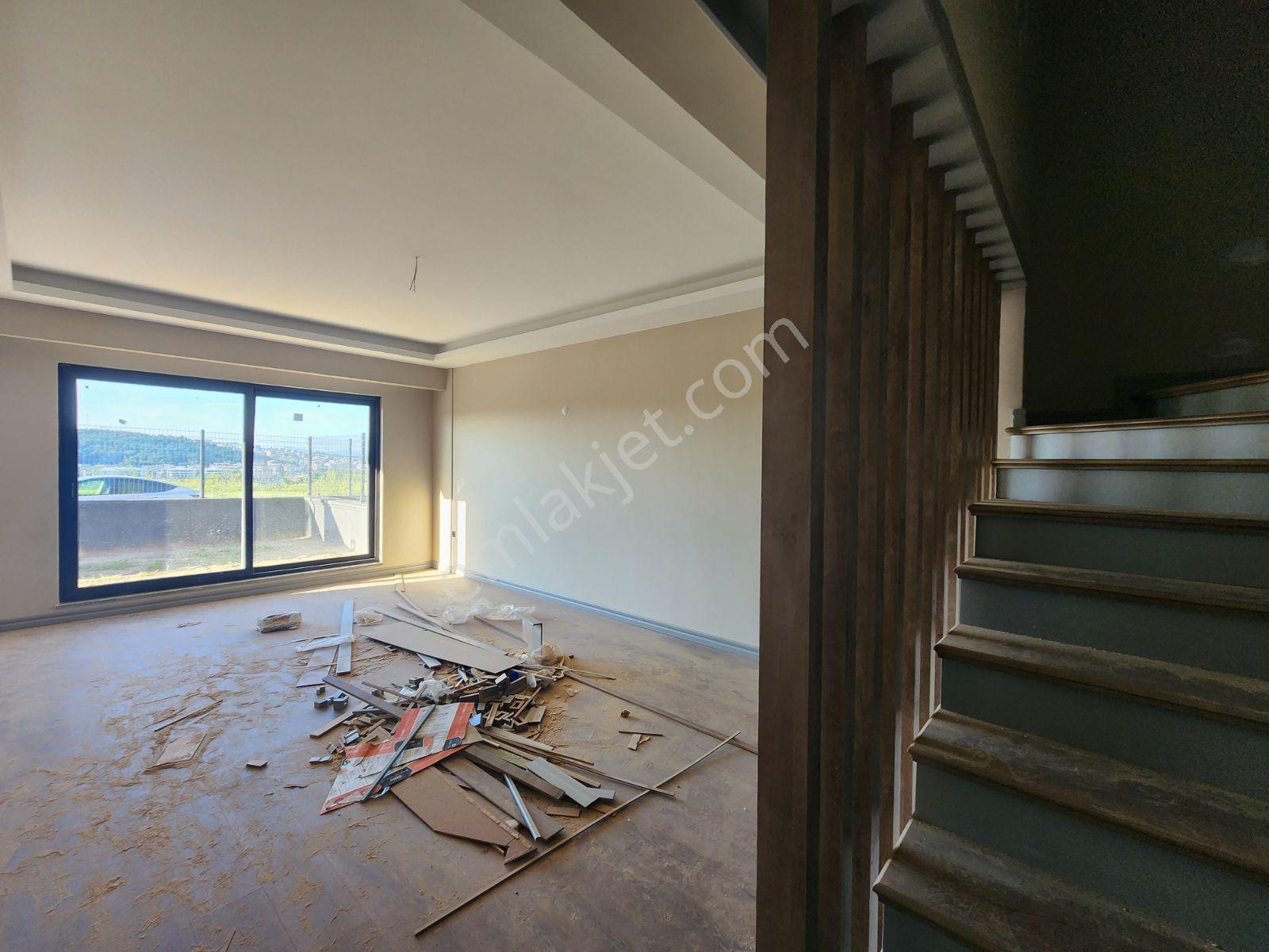 Panoramik Manzaralı, Takasa Açık 4+1 Harika Villa - Görsel 34