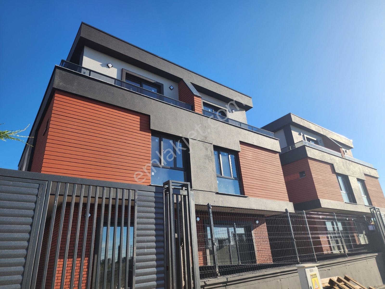 Panoramik Manzaralı, Takasa Açık 4+1 Harika Villa - Görsel 42