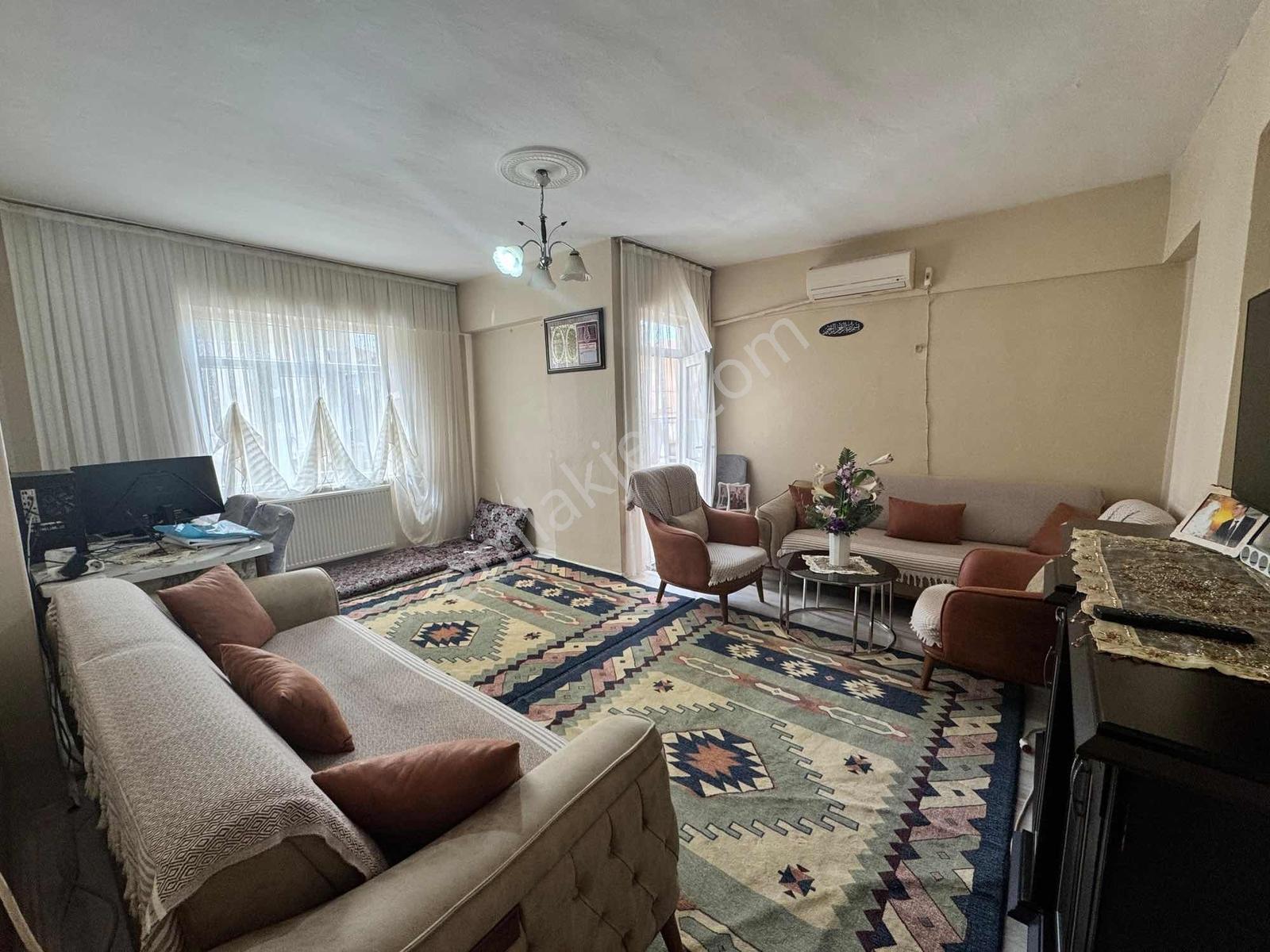 Satılık Şehitlik Tedaş Karşısı Masraflı Daire 2+1 - Görsel 2