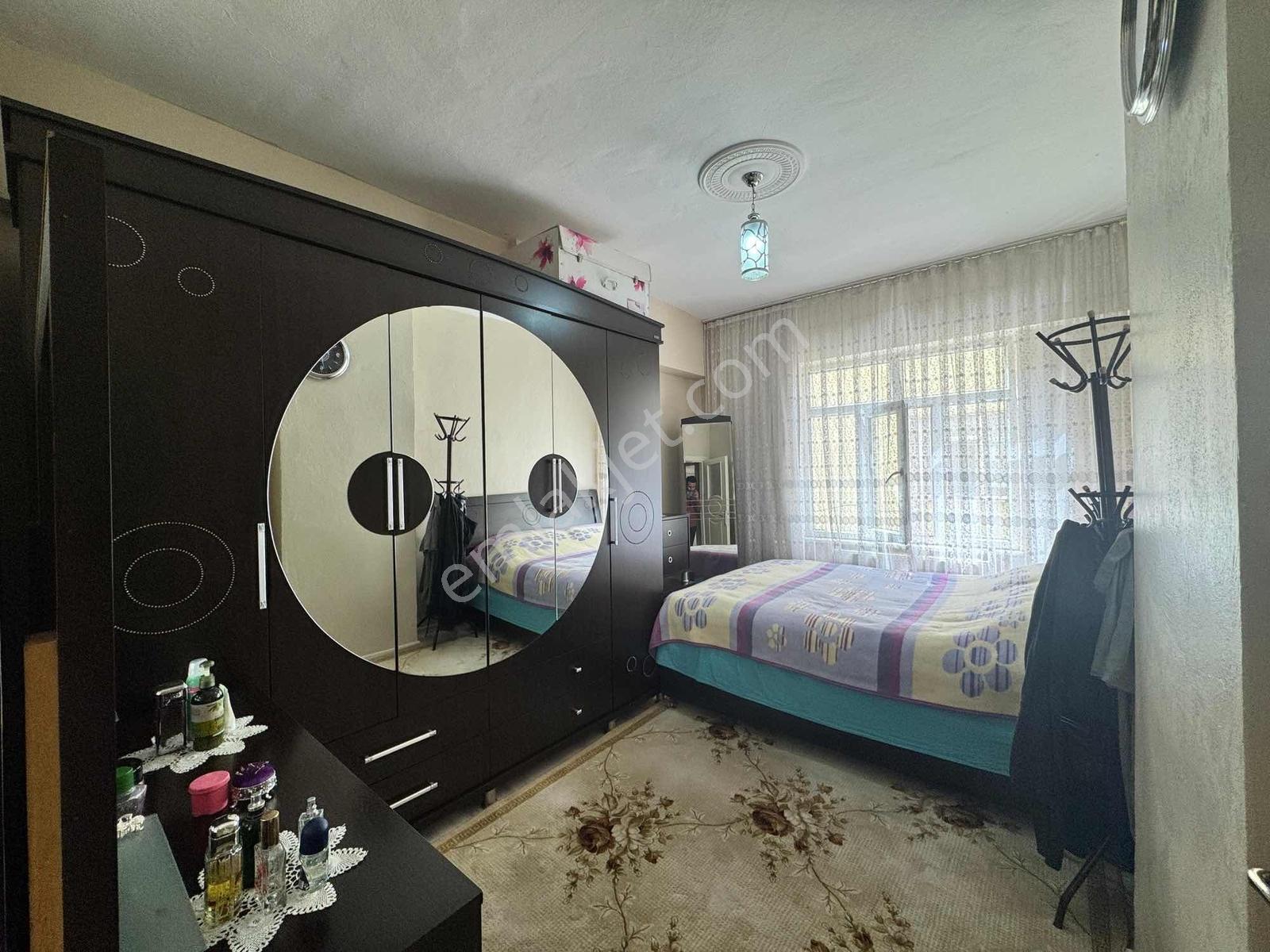 Satılık Şehitlik Tedaş Karşısı Masraflı Daire 2+1 - Görsel 3