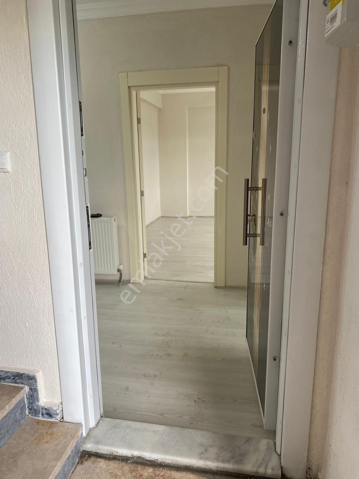Uydukent Emlaktan Selçuklu Mah.2+1 Kiralık İçi Sıfır Daire - Görsel 3