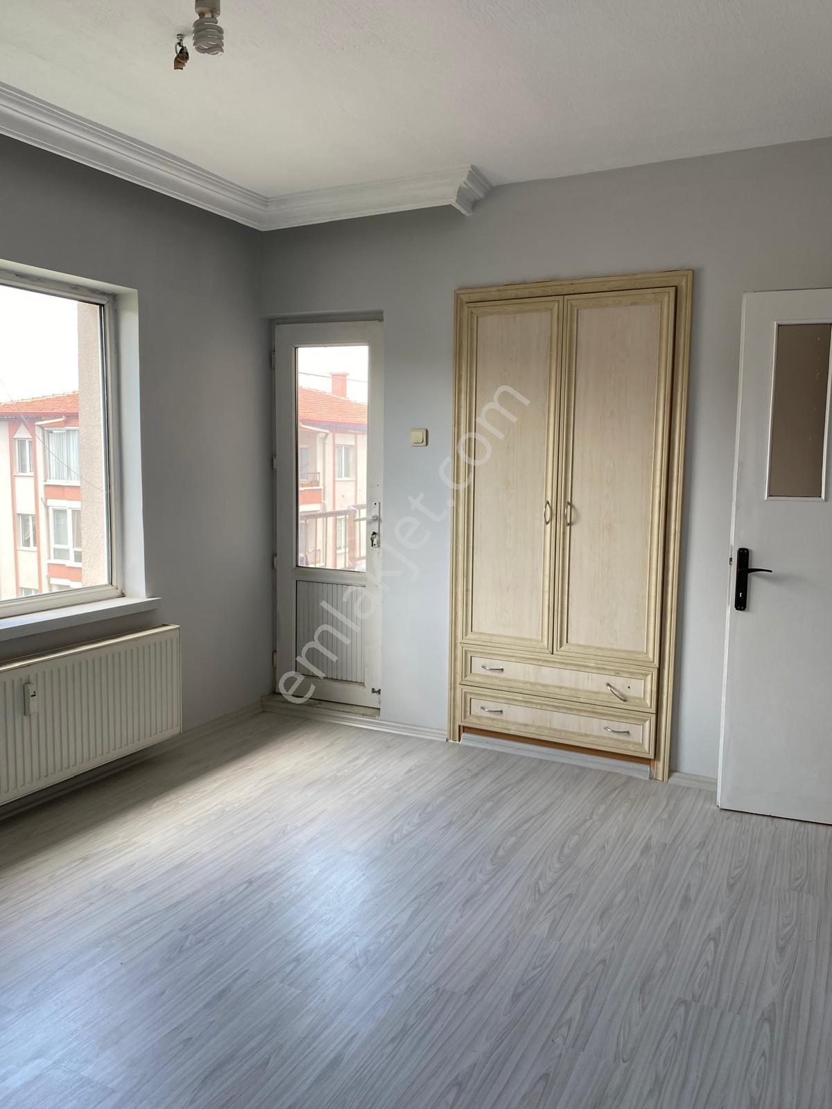 Uydukent Emlaktan Selçuklu Mah.2+1 Kiralık İçi Sıfır Daire - Görsel 7