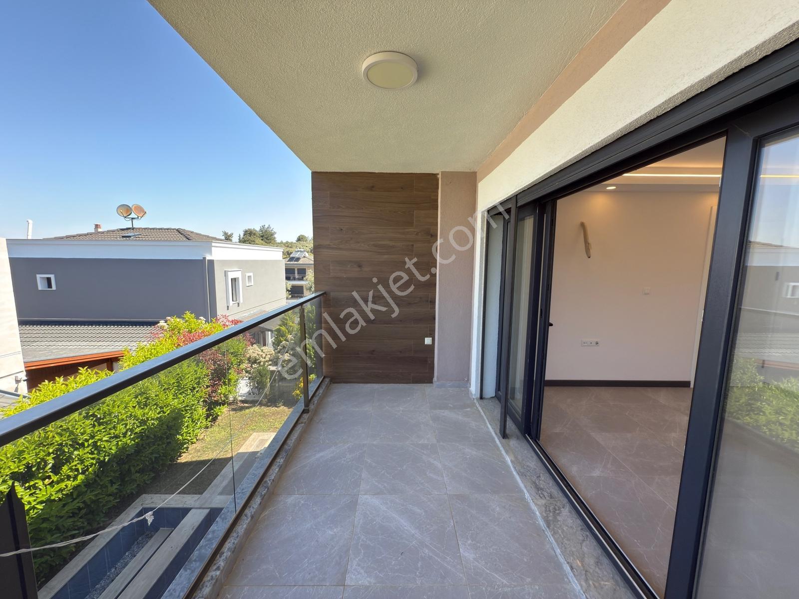 Kuşadası Davutlar 5+1 158m2 Müstakil Havuzlu Villa - Görsel 29