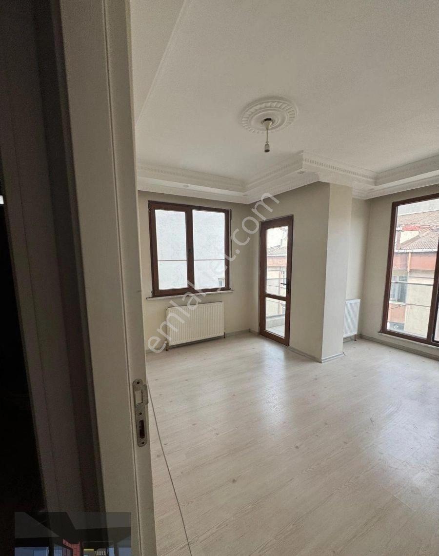 İncir Tepe Mahallesinde 70 M2 1+1 Asansörlü Kiralık Daire - Görsel 3