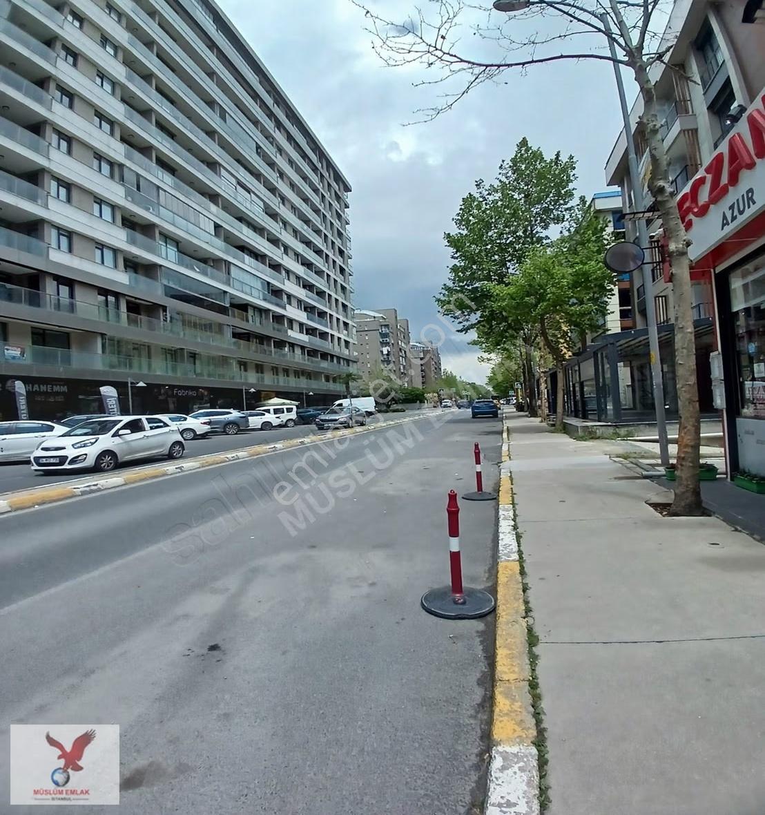 Müslüm Emlaktan Beylikdüzünde Cadde Üzerinde Sıfır Dükkan - Görsel 21